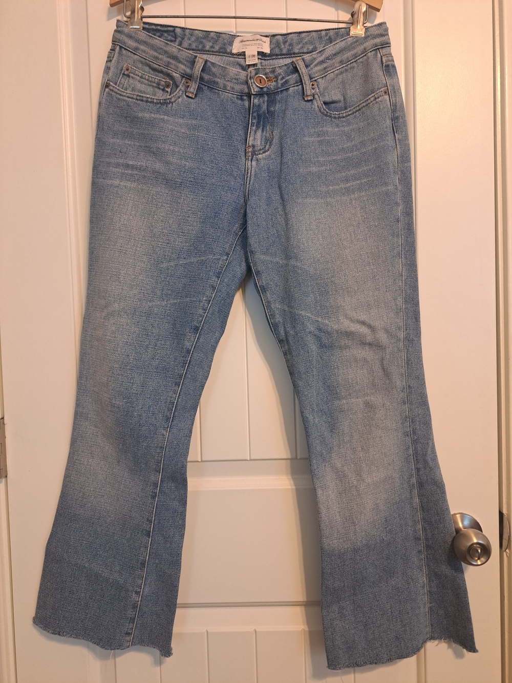 Abercrombie & Fitch Light Wash Bootcut Jeans 4R Raw Hem 100% Cotton Vintage